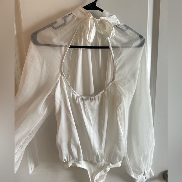 Abercrombie white bodysuit - Picture 2 of 4